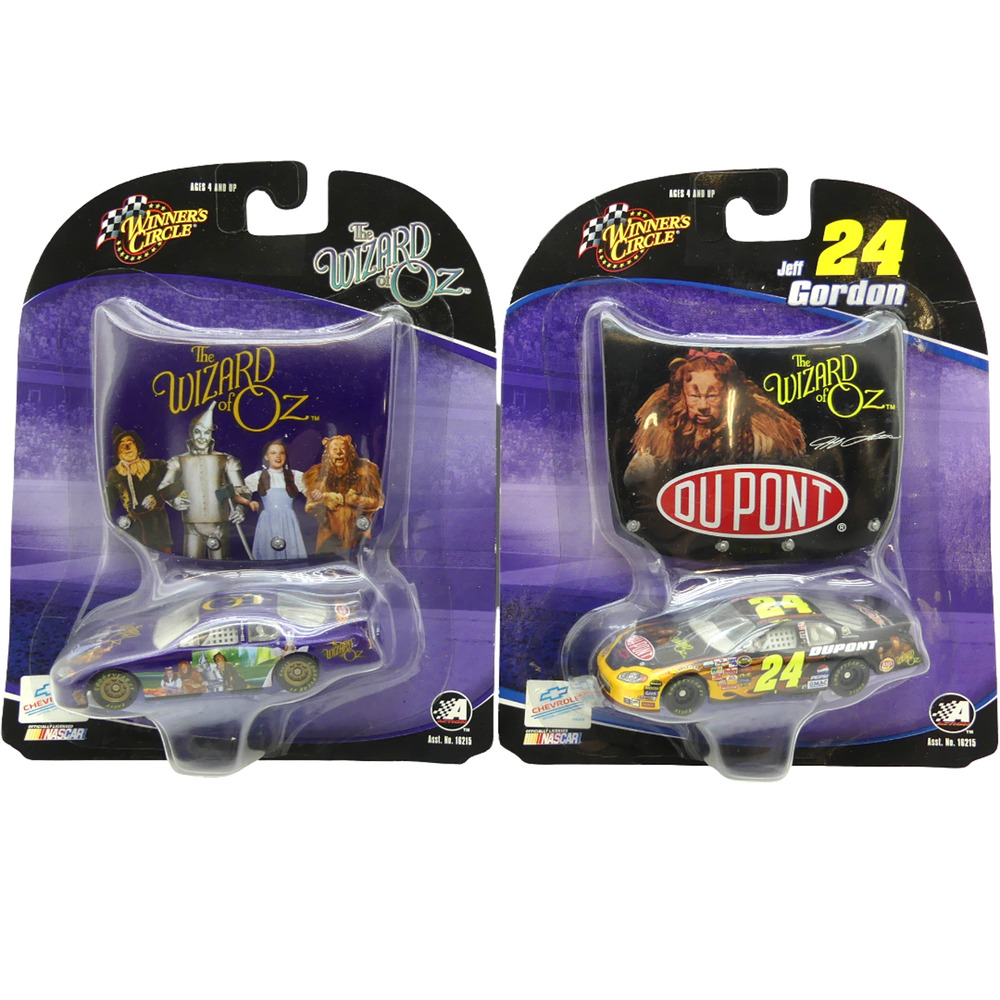 Lot of 2 2004 Winners Circle Jeff Gordon #24 Wizard of Oz NASCAR Diecast Toy